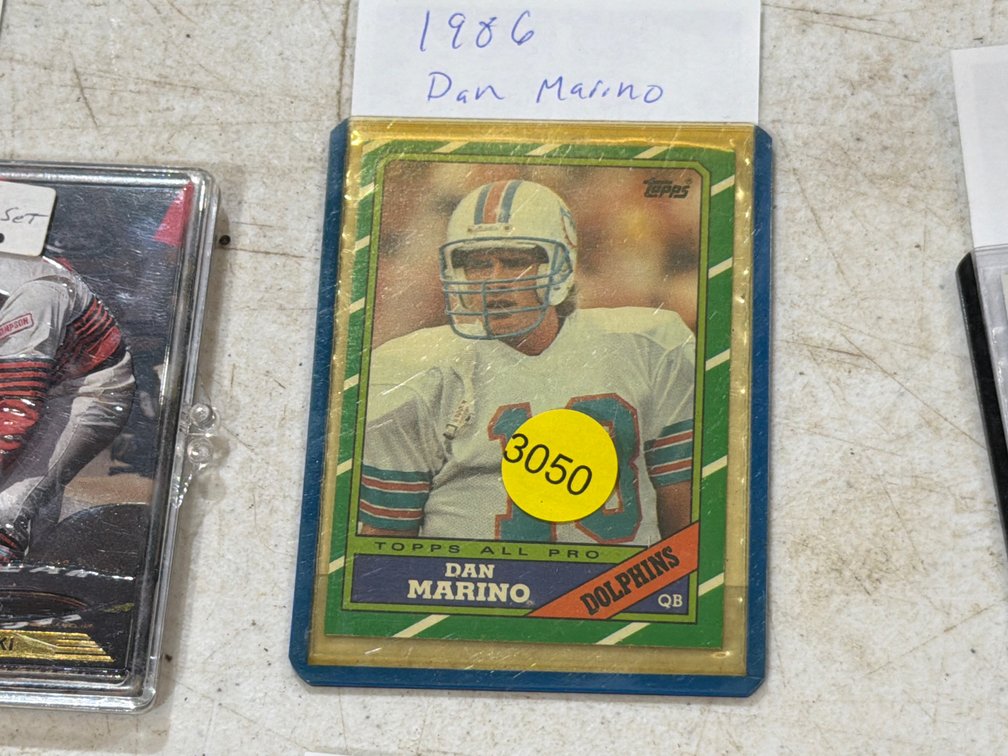 1986 DAN MARINO FOOTBALL CARD