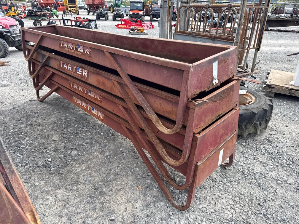 (4) TARTER METAL BUNK FEEDERS