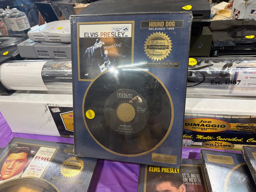 FRAMED ELVIS PRESLEY HOUND DOG RECORD ALBUM