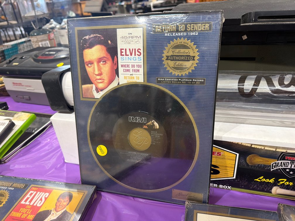 FRAMED ELVIS PRESLEY RETURN TO SENDER RECORD ALBUM
