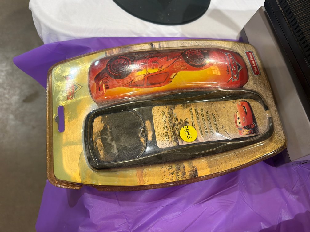 CARS LIGHTNING MCQUEEN PHONE