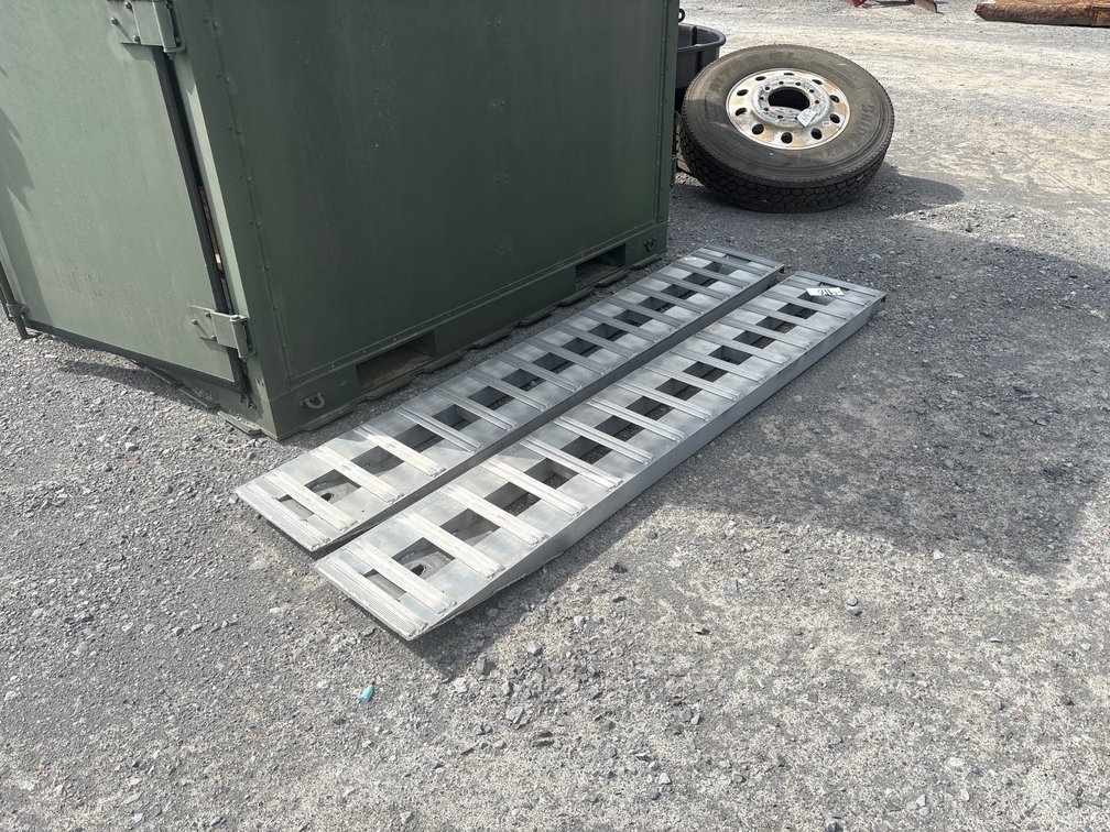 8’ ALUMINUM RAMPS