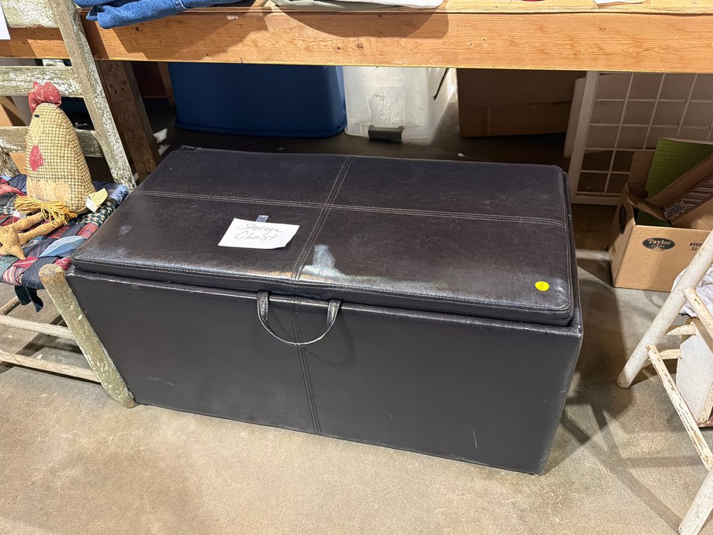STORAGE CHEST
