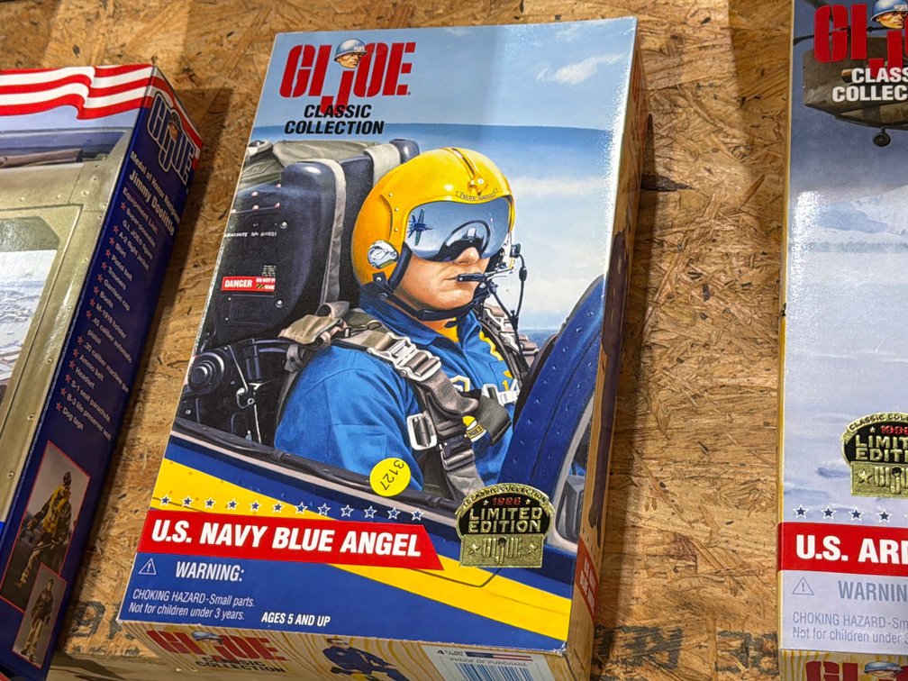 GI JOE U.S. NAVY BKUE ANGEL FIGURE