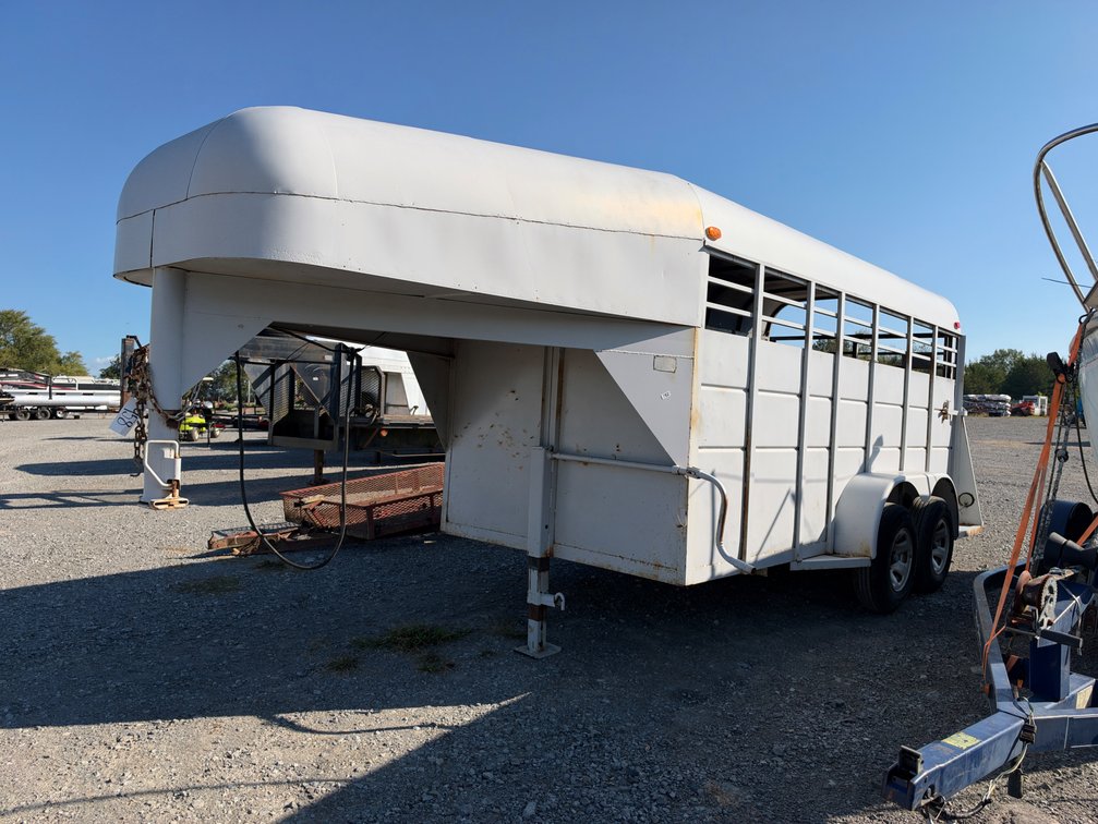 CALICO 14’X6’ GOOSENECK STOCK TRAILER