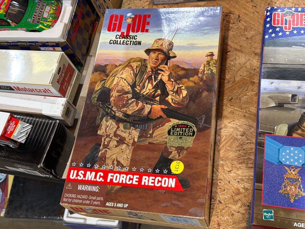GI JOE CLASSIC EDITION USMC FORCE RECON FIGURE