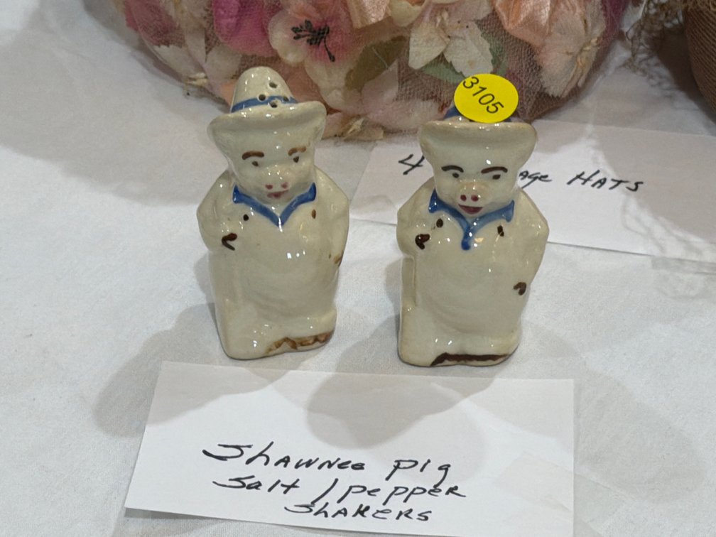 SHAWNEE PIG S&P SHAKERS
