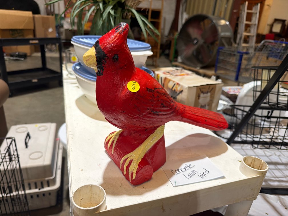 CONCRETE CARDINAL BIRD
