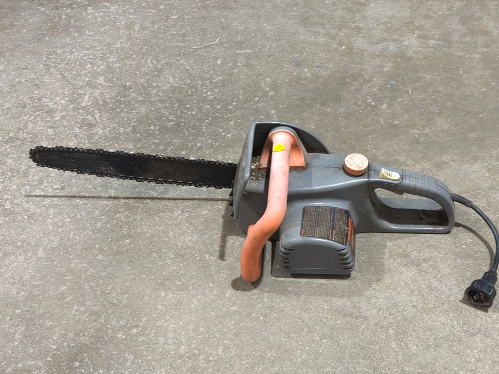 REMINGTON ELECTRIC CHAIN SAW