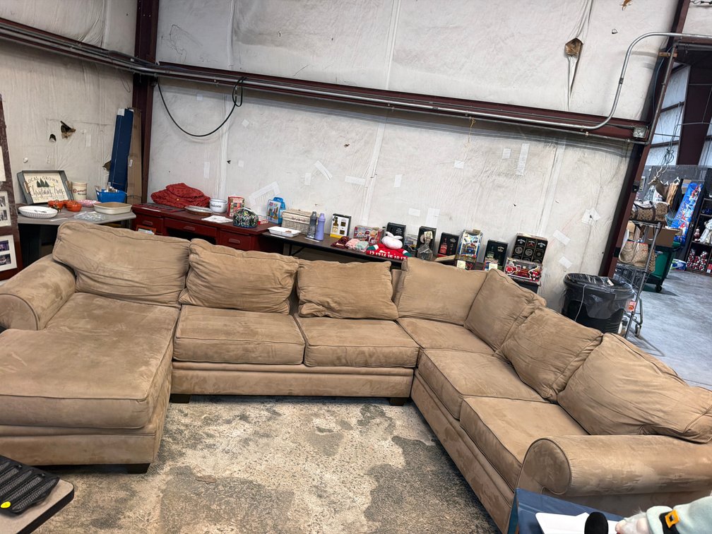 LARGE SECTIONAL SOFA