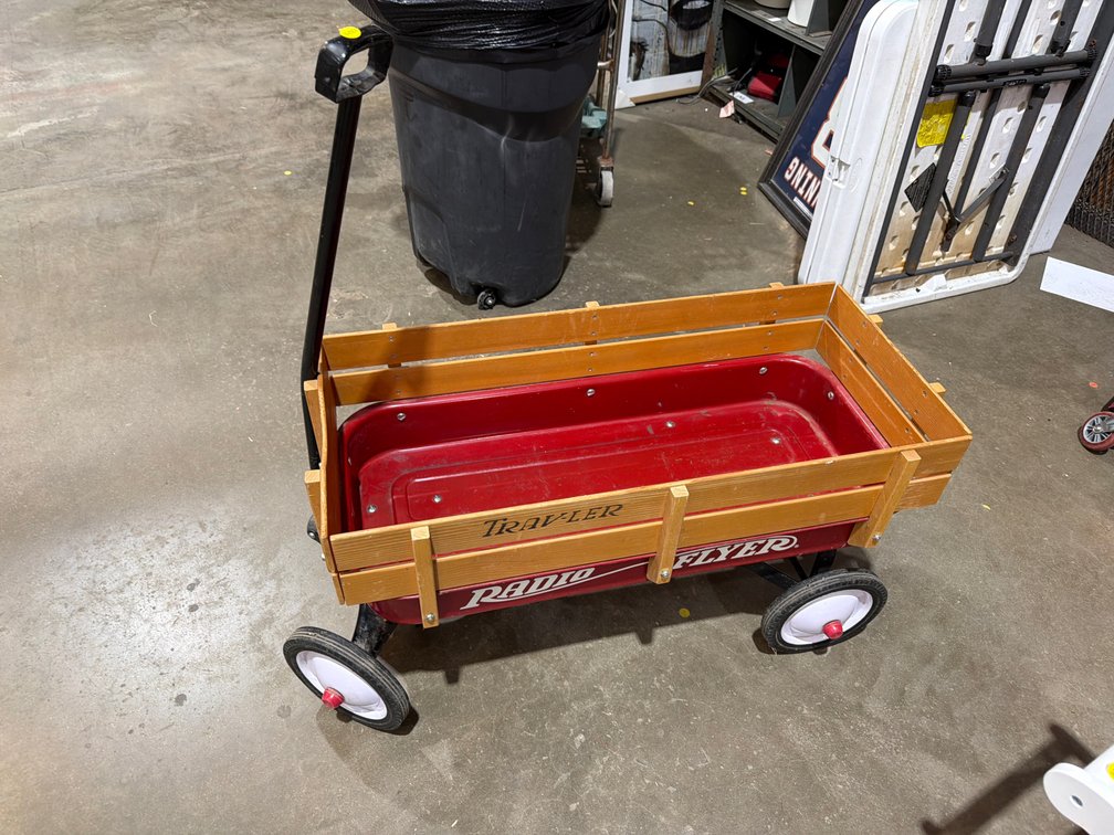 RADIO FLYER “TRAV-LER” WAGON
