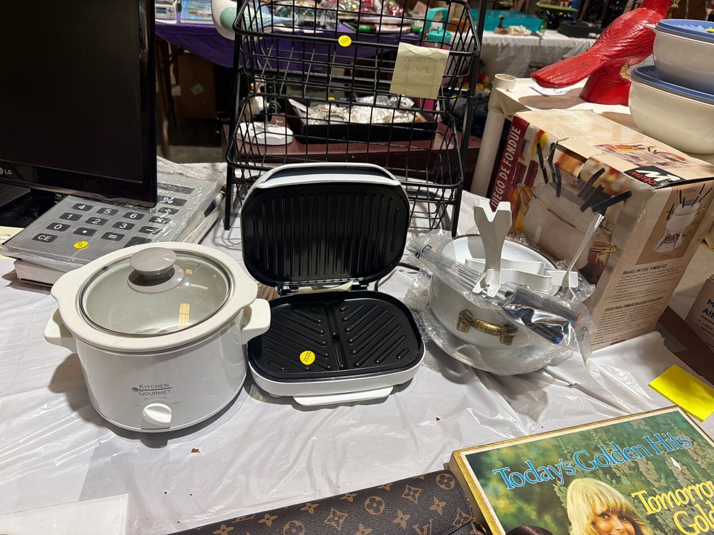 FONDUE POT, SANDWICH PRESS, AND SMALL SLOW COOKER