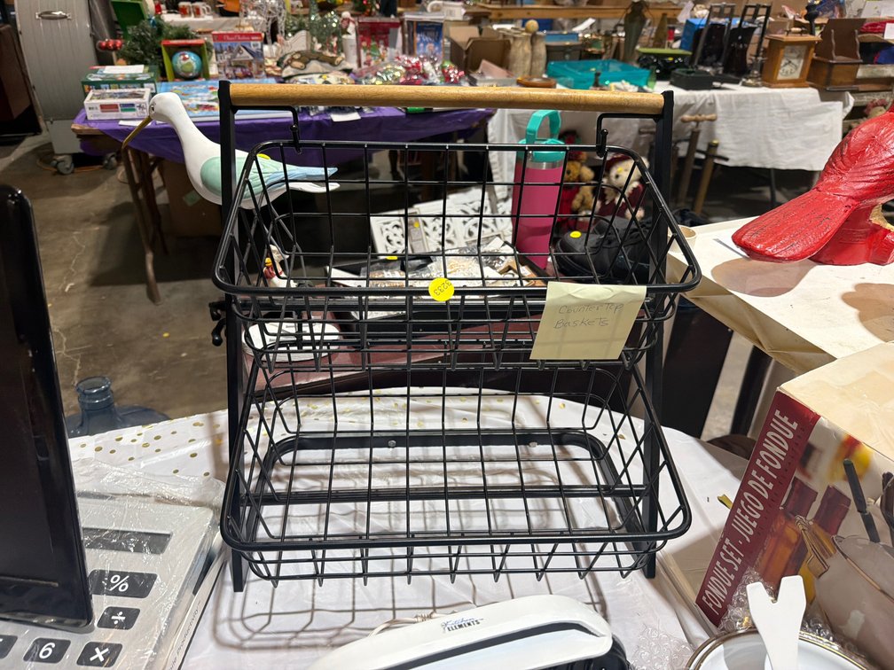 COUNTERTOP BASKET