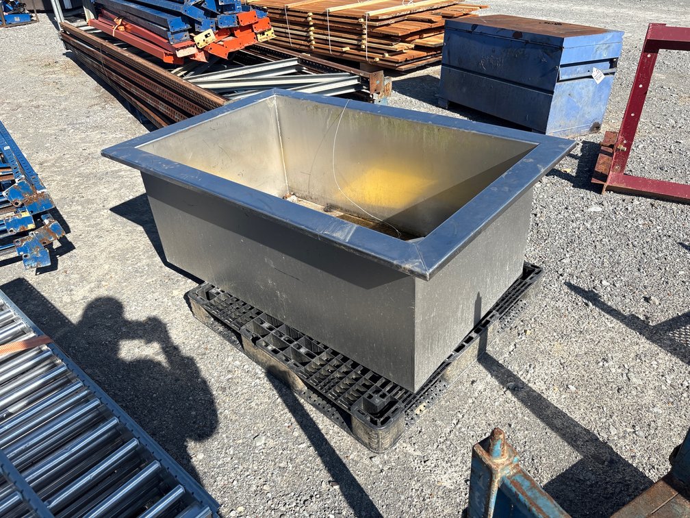 STAINLESS STELL TUB