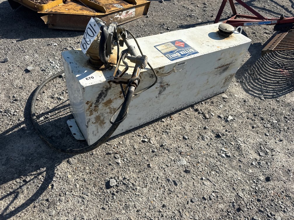 36 GALLON FUEL TANK WITH ELECTRIC PUMP