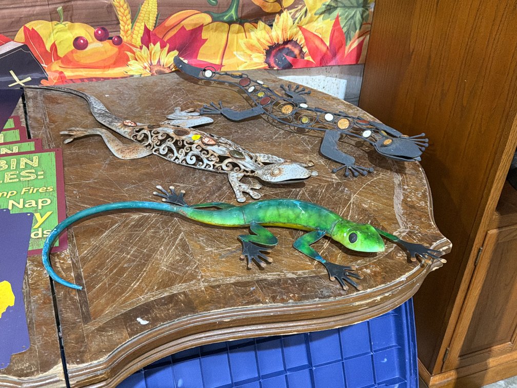 (3) LIZARD METAL ART