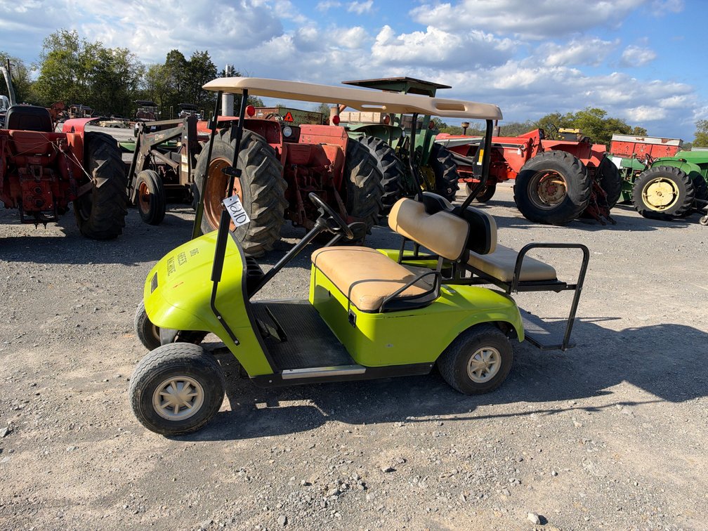 EZ-GO ELECTRIC GOLF CART