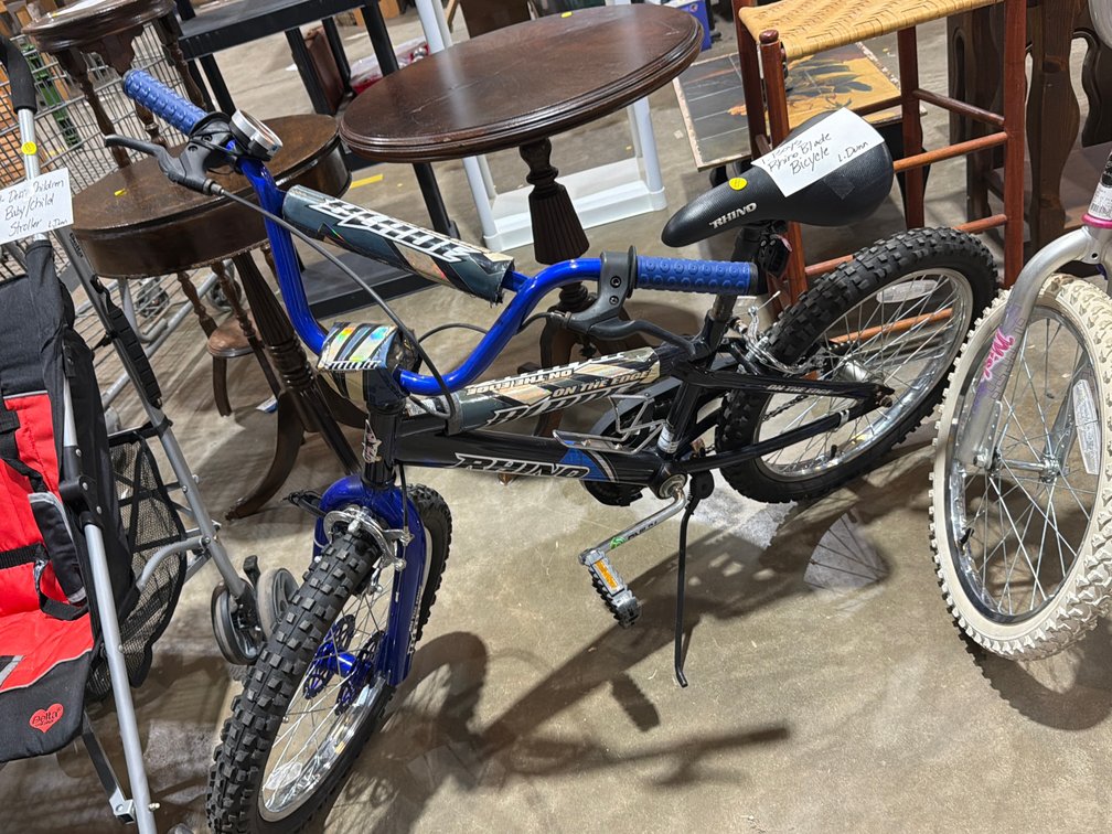 BOYS BIKE