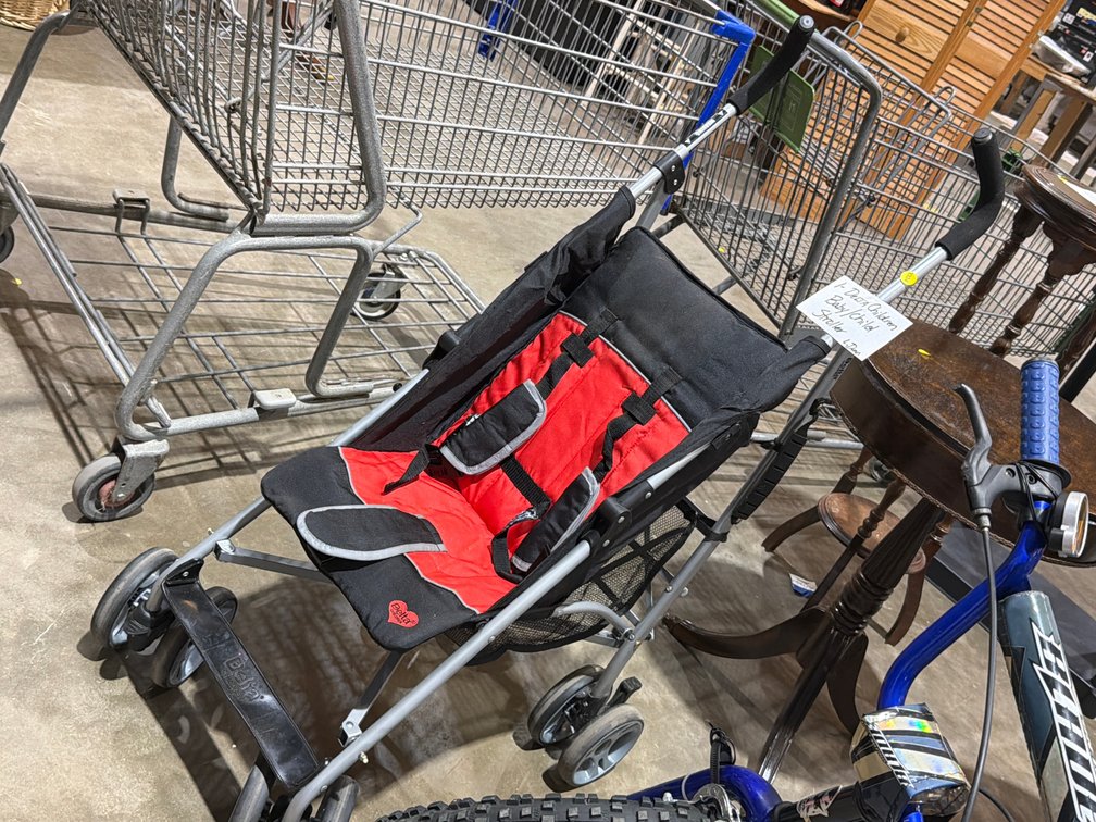 DELTA BABY/ CHILD STROLLER