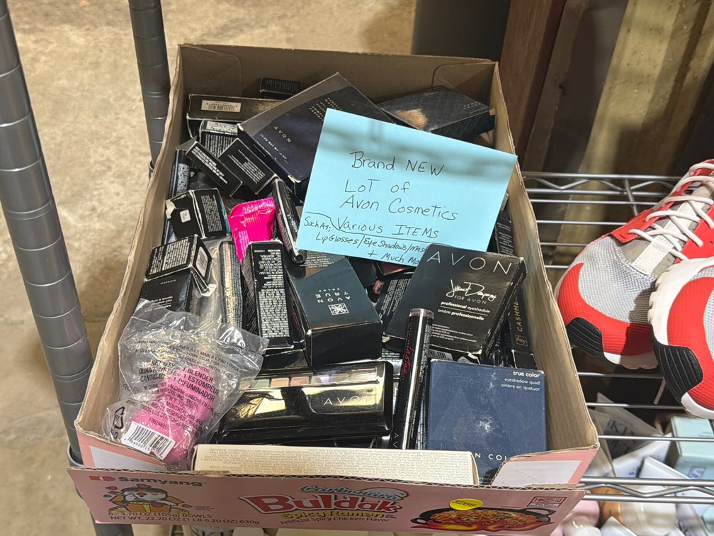 LOT OF NEW AVON COSMETICS