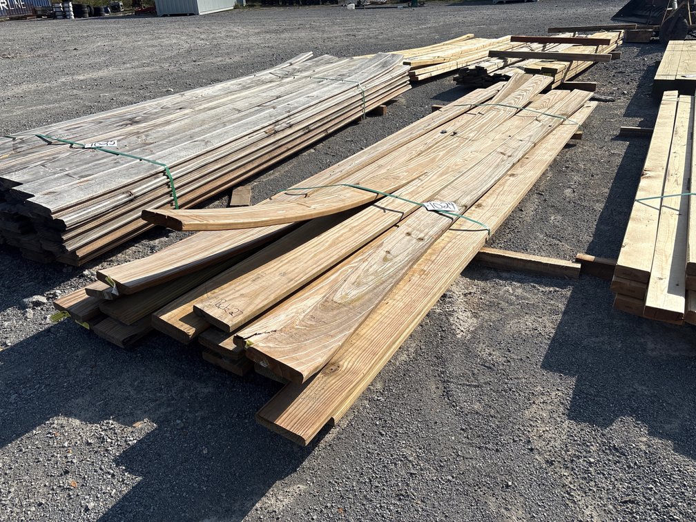 APPROX (20) 1” x 6” x 12’ BOARDS
