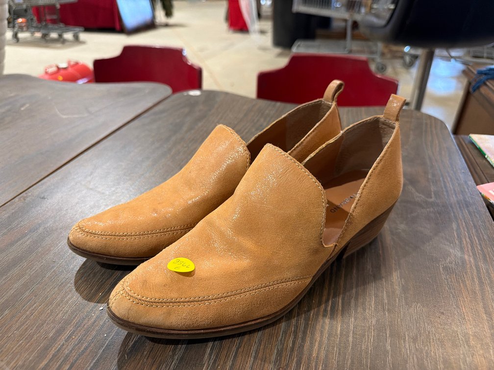 LUCKY BRAND LEATHER BOOTIES