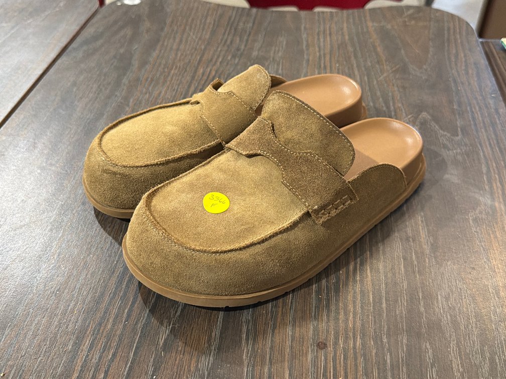 LADIES SUEDE CLOGS