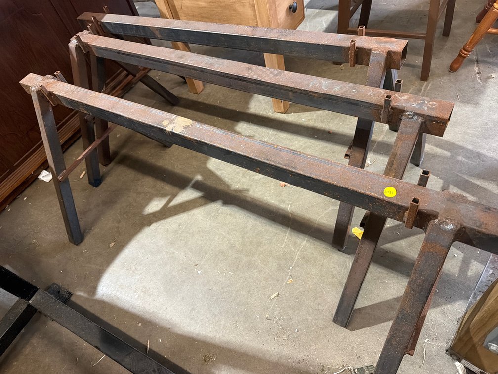 METAL SAW HORSES