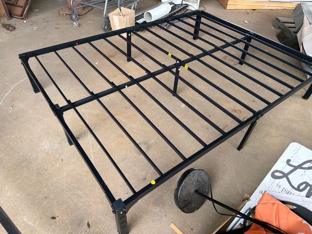 QUEEN PLATFORM BED FRAME