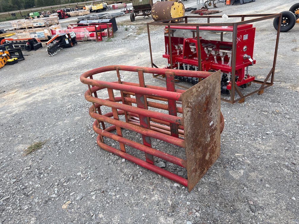 TIRE INFLATION CAGE