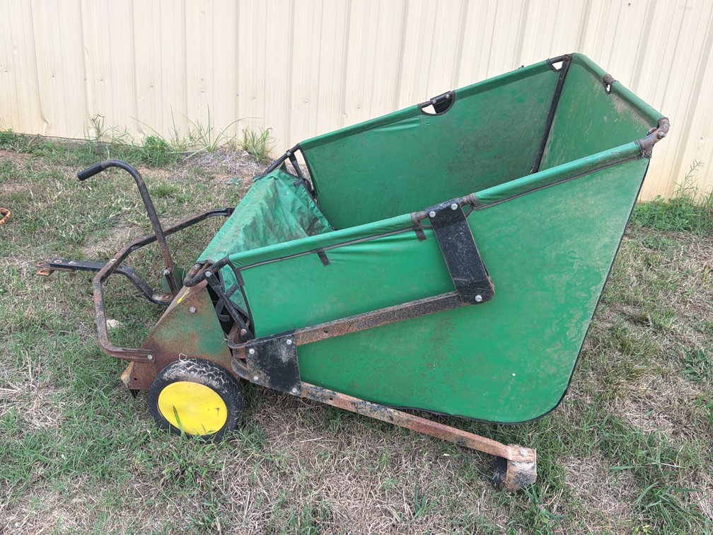 JOHN DEERE TOW BEHIND LAWN SWEEPER