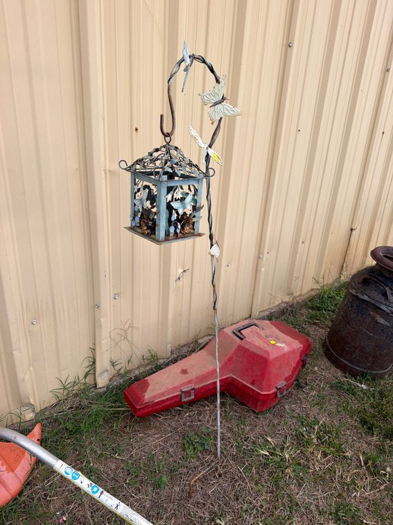 METAL LANTERN WITH HANGER