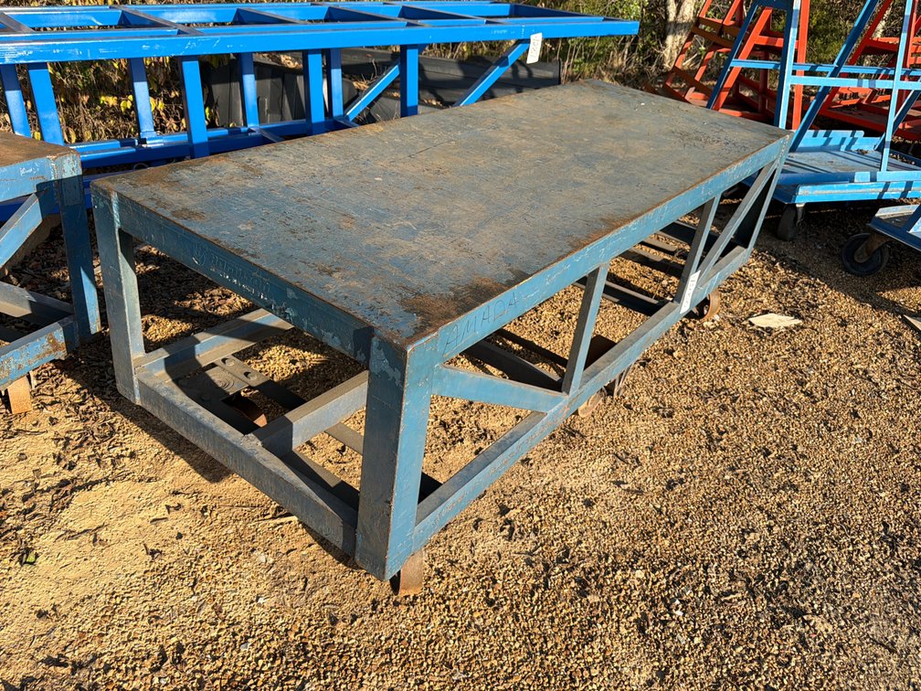 ROLLING INDUSTRIAL METAL TABLE