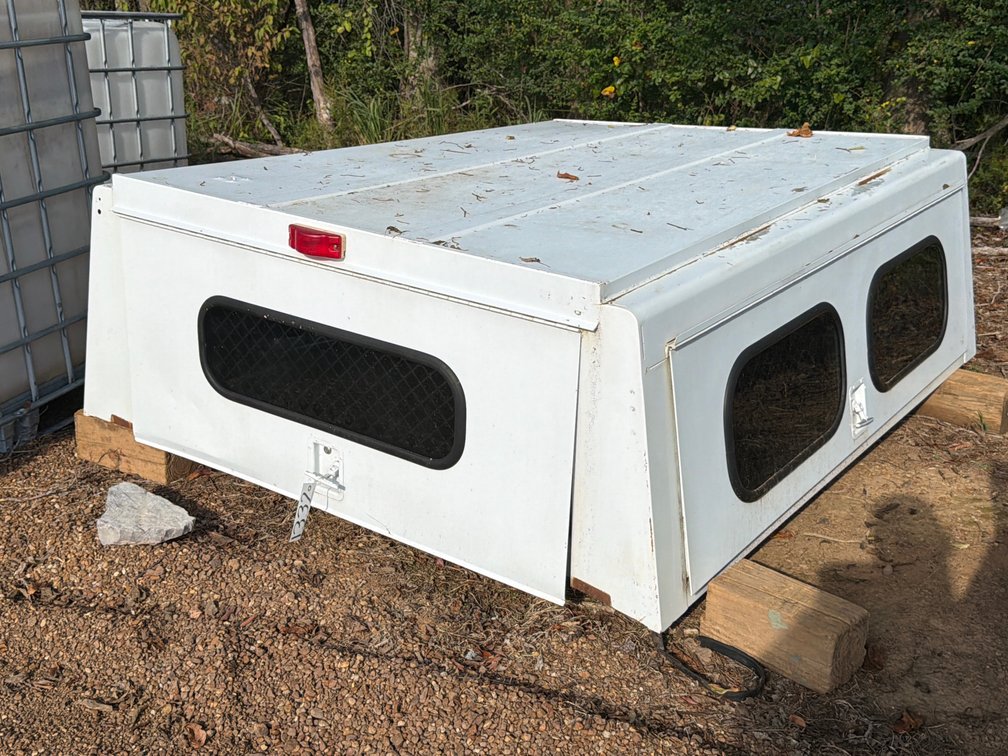 TRUCK CAMPER SHELL 67”X80”X27”