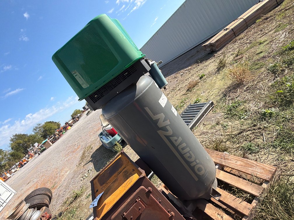 6.5 HP 60 GAL AIR COMPRESSOR
