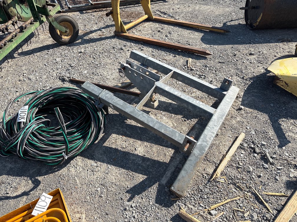 3 PT HAY SPEAR