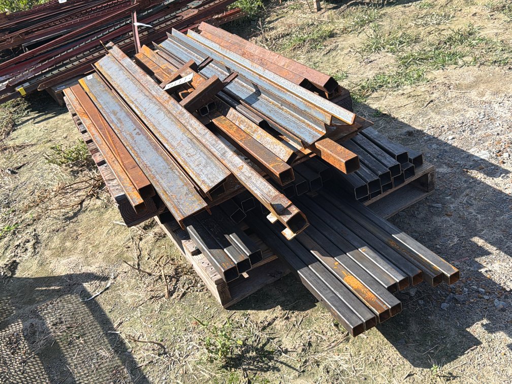 LOT OF STOCK METAL
