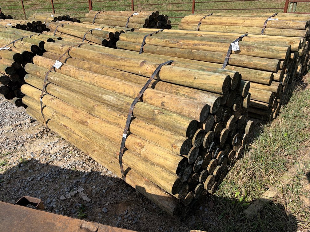 BUNDLE OF 4”X7’ TREATED POSTS