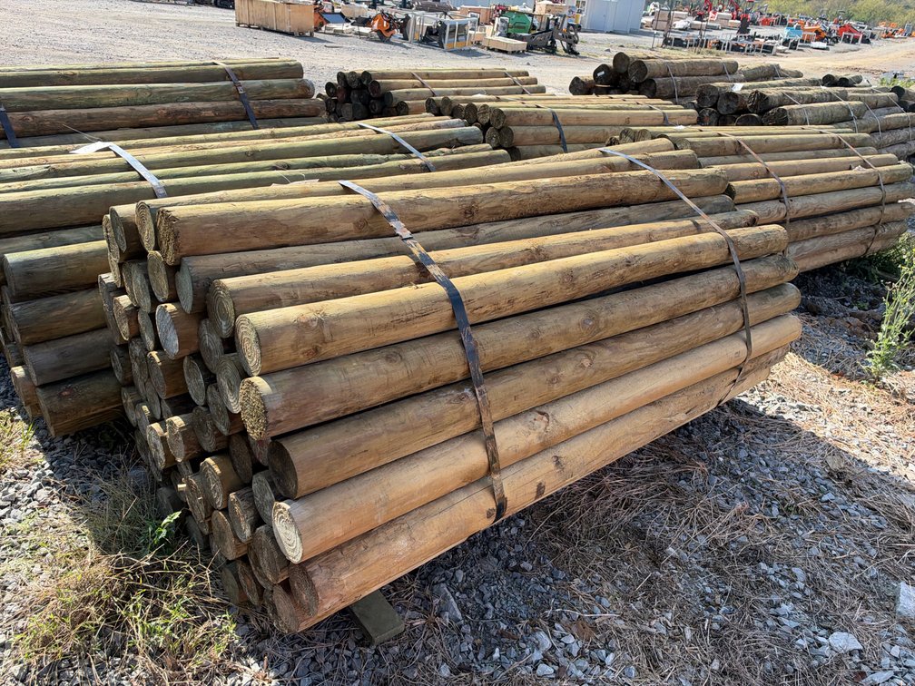 BUNDLE OF 4”X7’ TREATED POSTS