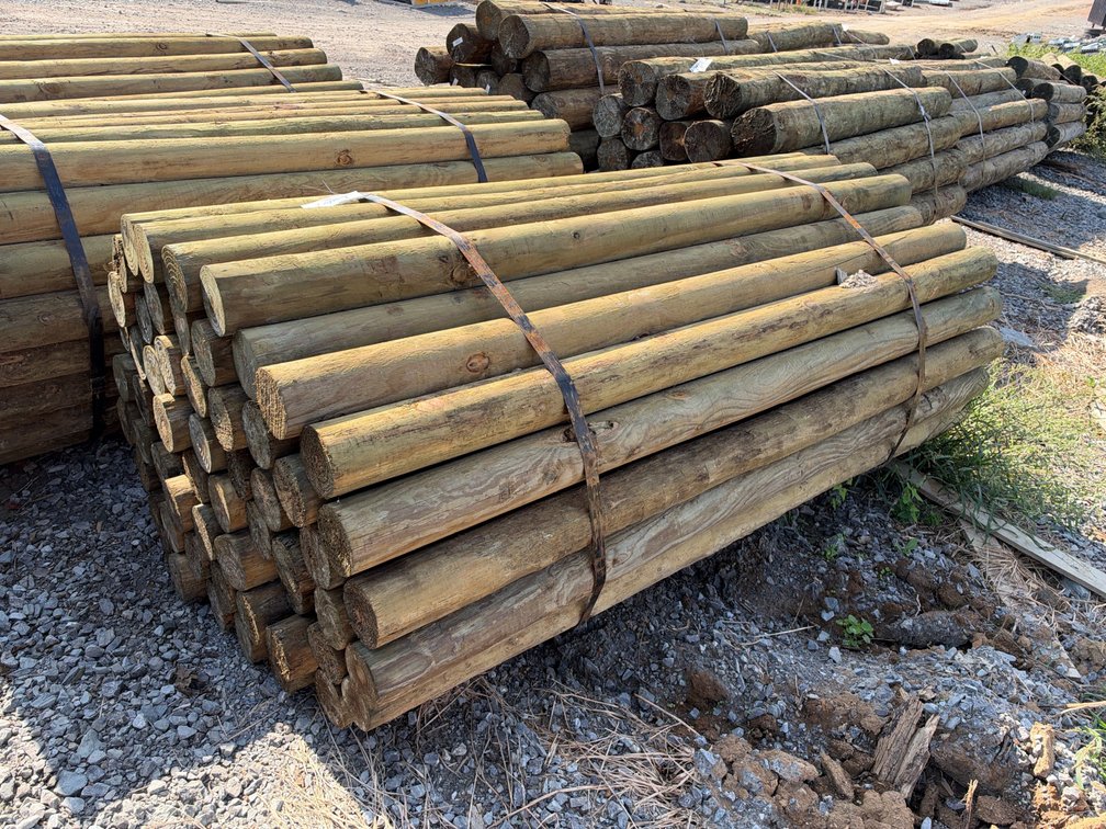 BUNDLE OF 4”X7’ TREATED POSTS