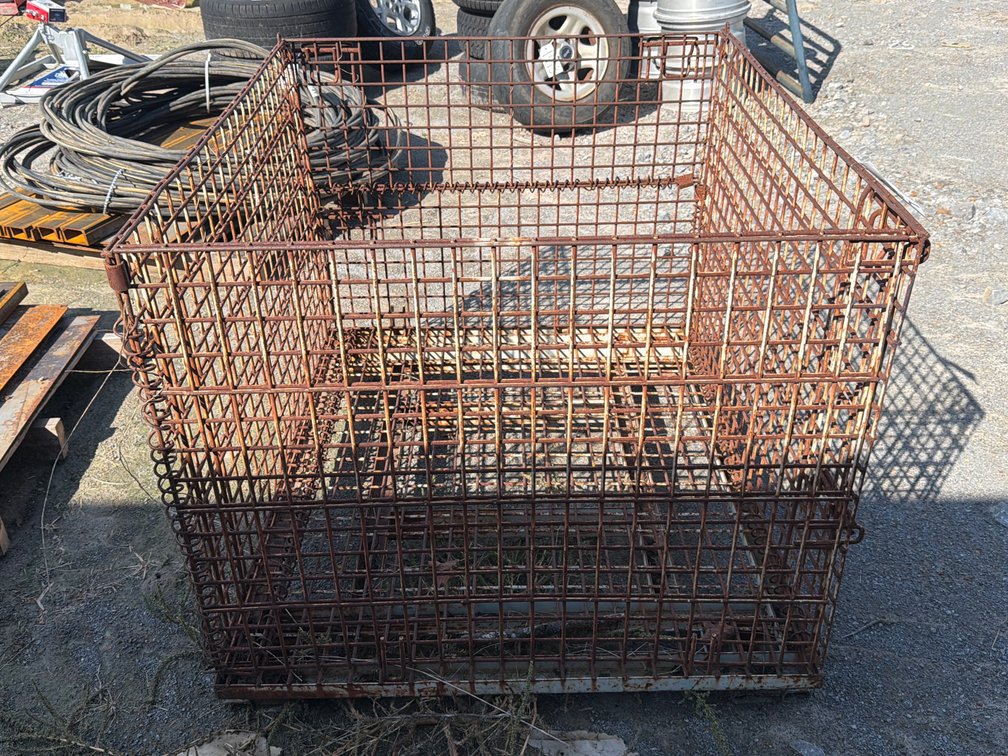CRATE 40”X48”36”
