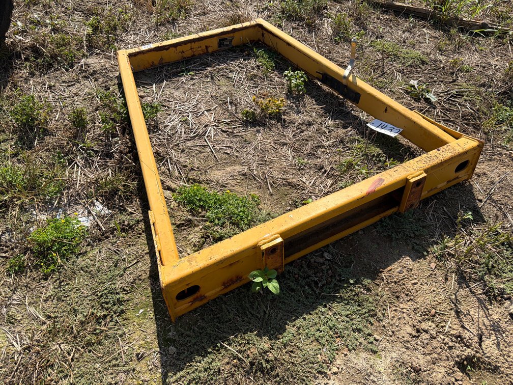YELLOW ROLL BAR