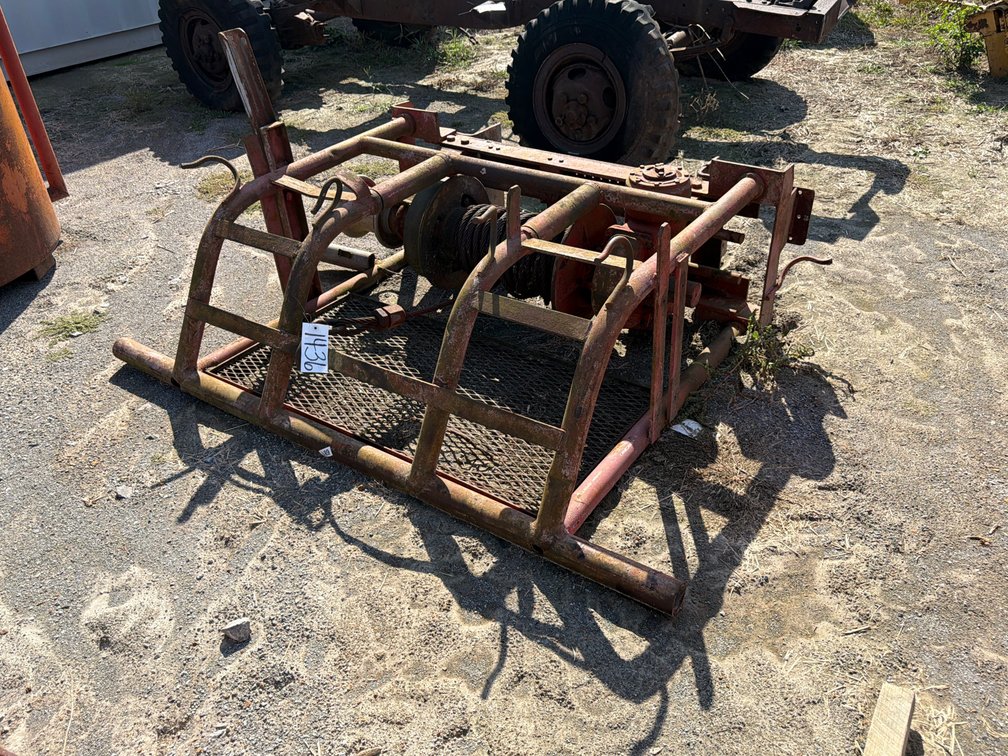HEADACHE RACK W/ WINCH