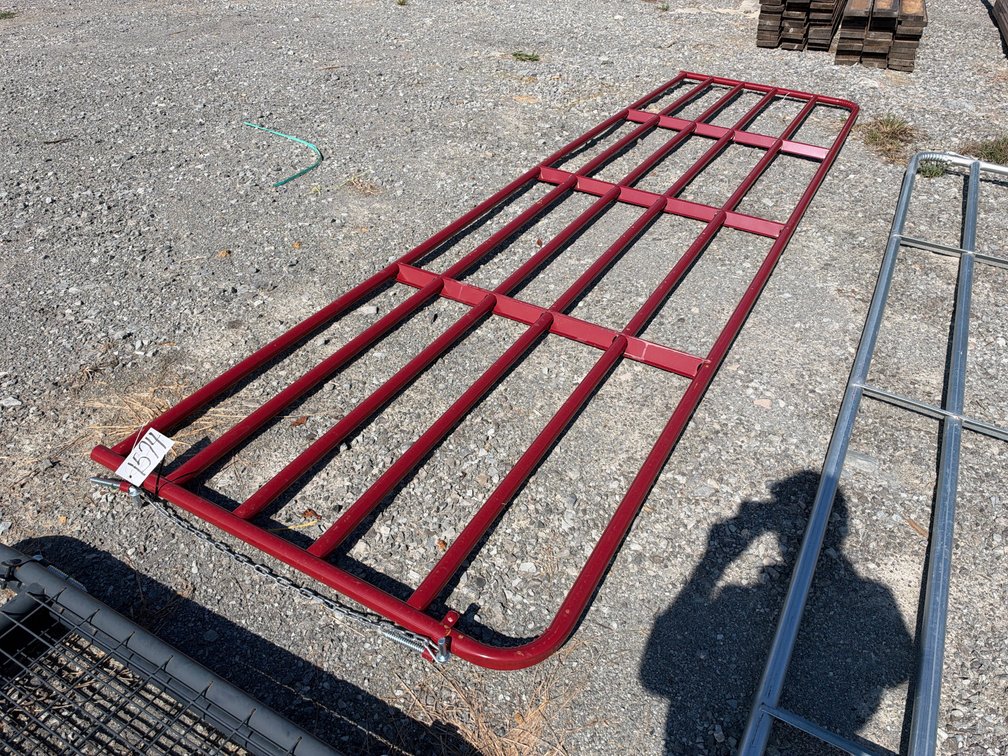 (1) RED TARTER 16’ GATE