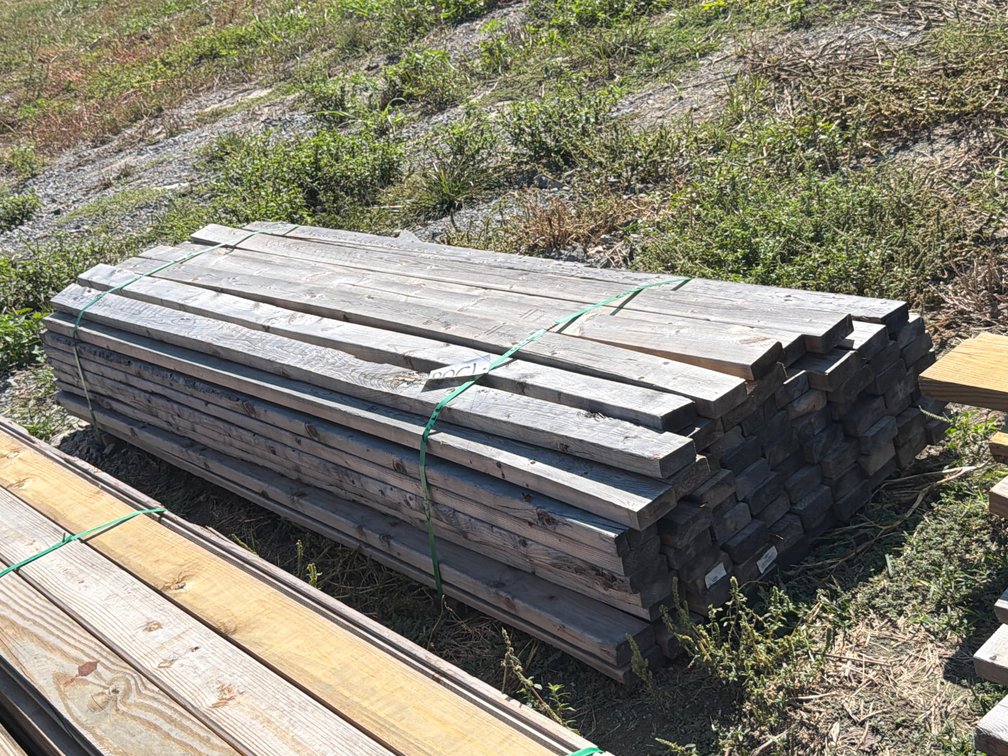 LOT OF LUMBER 4”X2”8’
