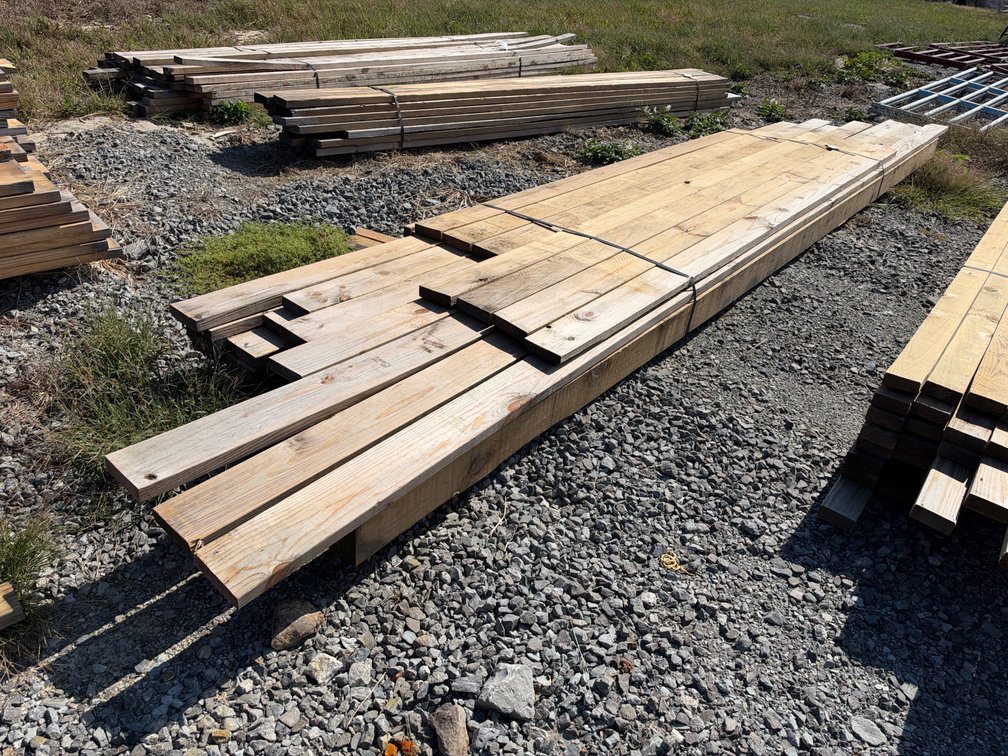 BUNDLE OF MISC. LUMBER