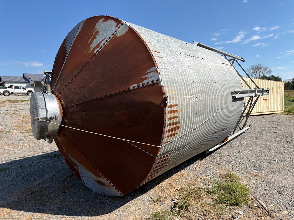 GRAIN BIN