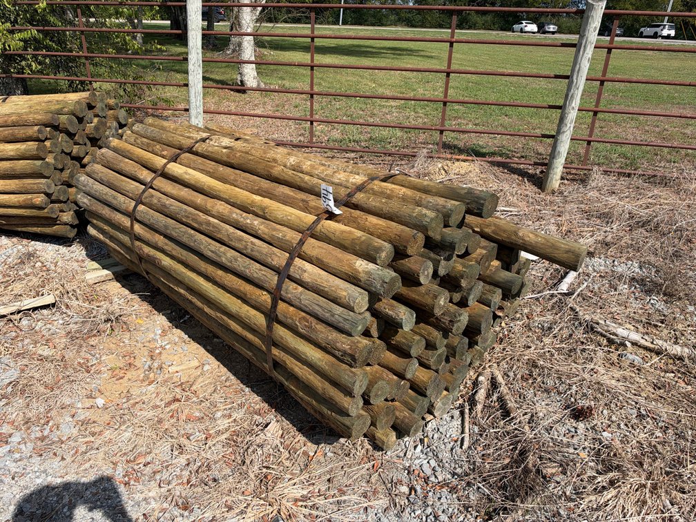 BUNDLE OF 3”X7’ WOOD POSTS