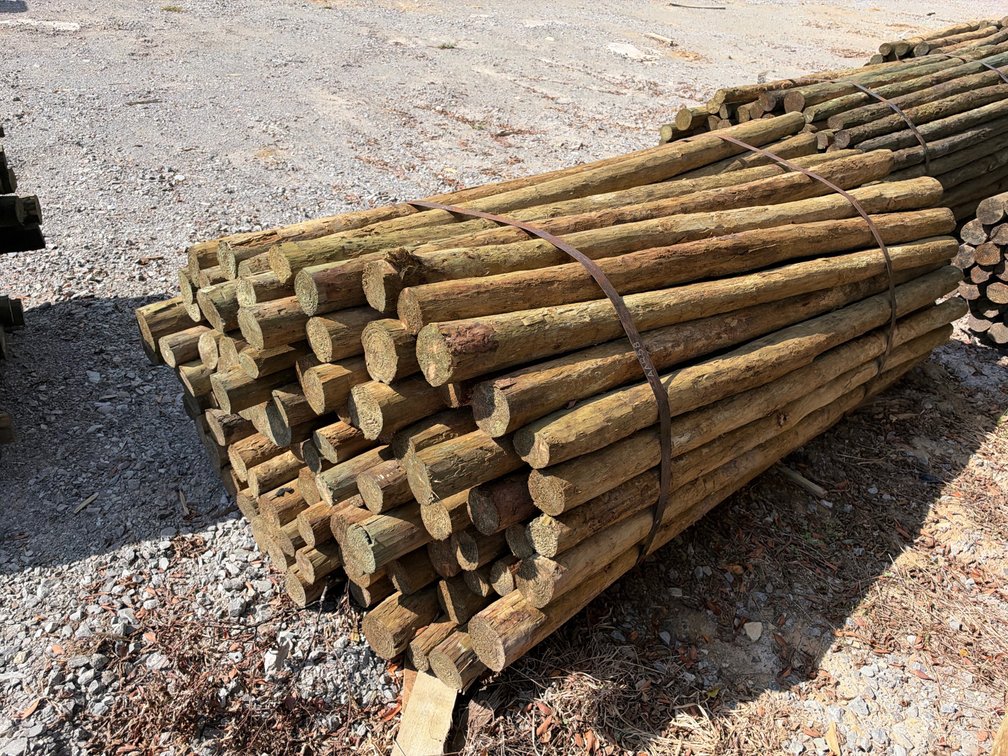 BUNDLE OF 3”X7’ WOOD POSTS