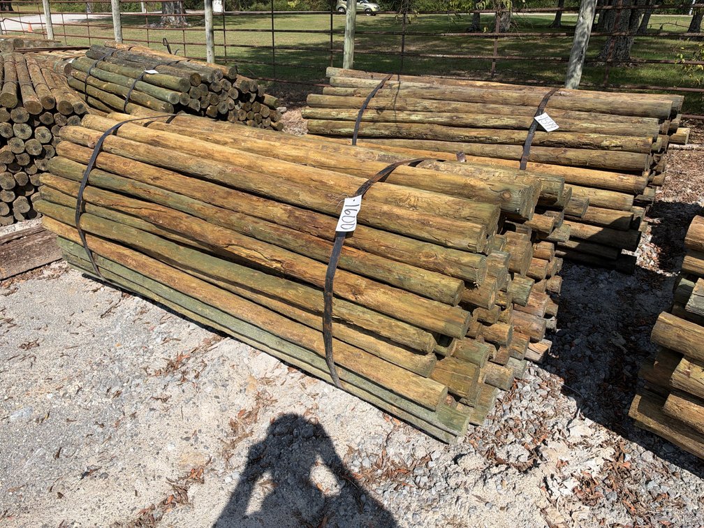 BUNDLE OF 3”X7’ WOOD POSTS